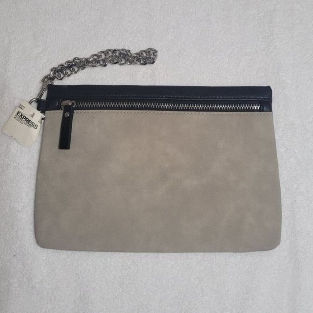 Express Chain Wristlet